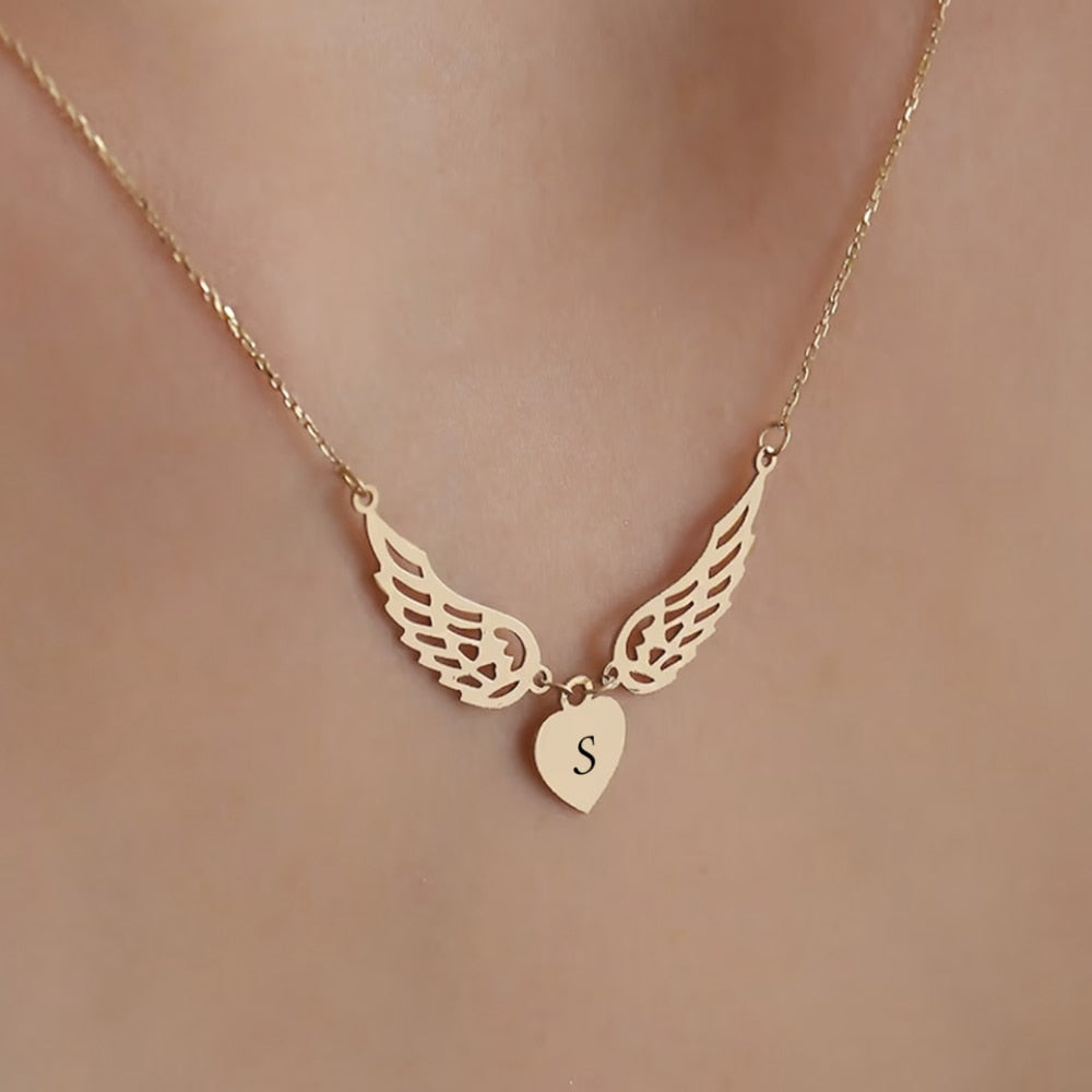 Custom Engraved 26 Letters Necklace Women Angel Wings Heart Pendant Choker Stainless Steel Gold Jewelry Mother&#39;s Day Gift To Mom KENNRICK